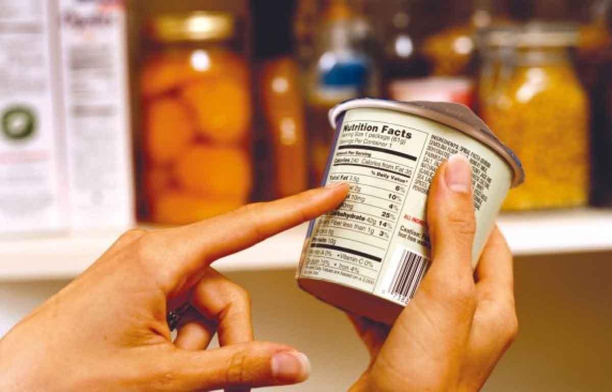 Чи читають українці те, що написано на етикетках: опитування Чи читають українці те, що написано на етикетках: опитування