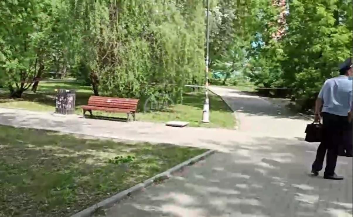 У Росії невідомий напав на перехожих з ножем посеред вулиці