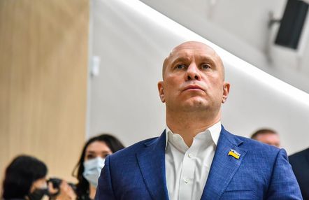 Киву могут отправить на повторную защиту научной диссертации, – советник Авакова Киву могут отправить на повторную защиту научной диссертации, – советник Авакова