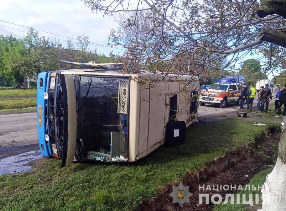ДТП з автобусом Дубно – Рівне 17 травня 2021: фото ДТП з автобусом Дубно – Рівне 17 травня 2021: фото