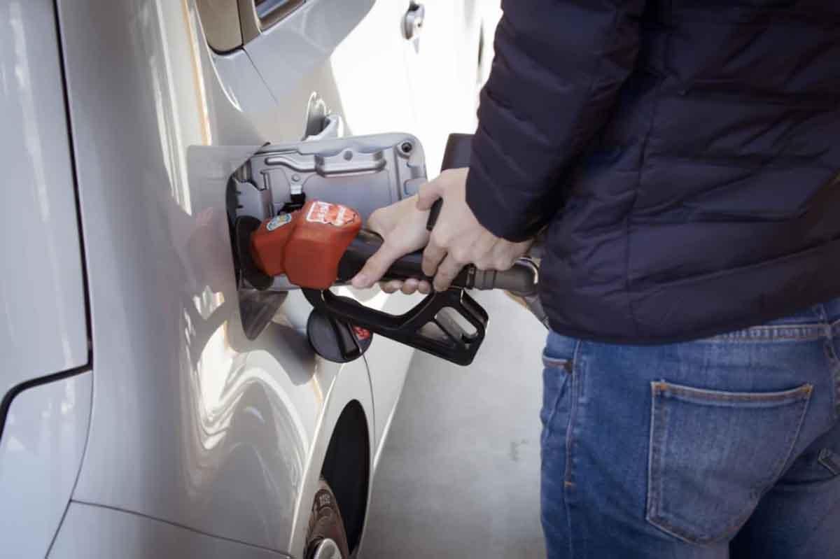 Куюн сказал, кому выгодно регулирования цен на топливо Куюн сказал, кому выгодно регулирования цен на топливо