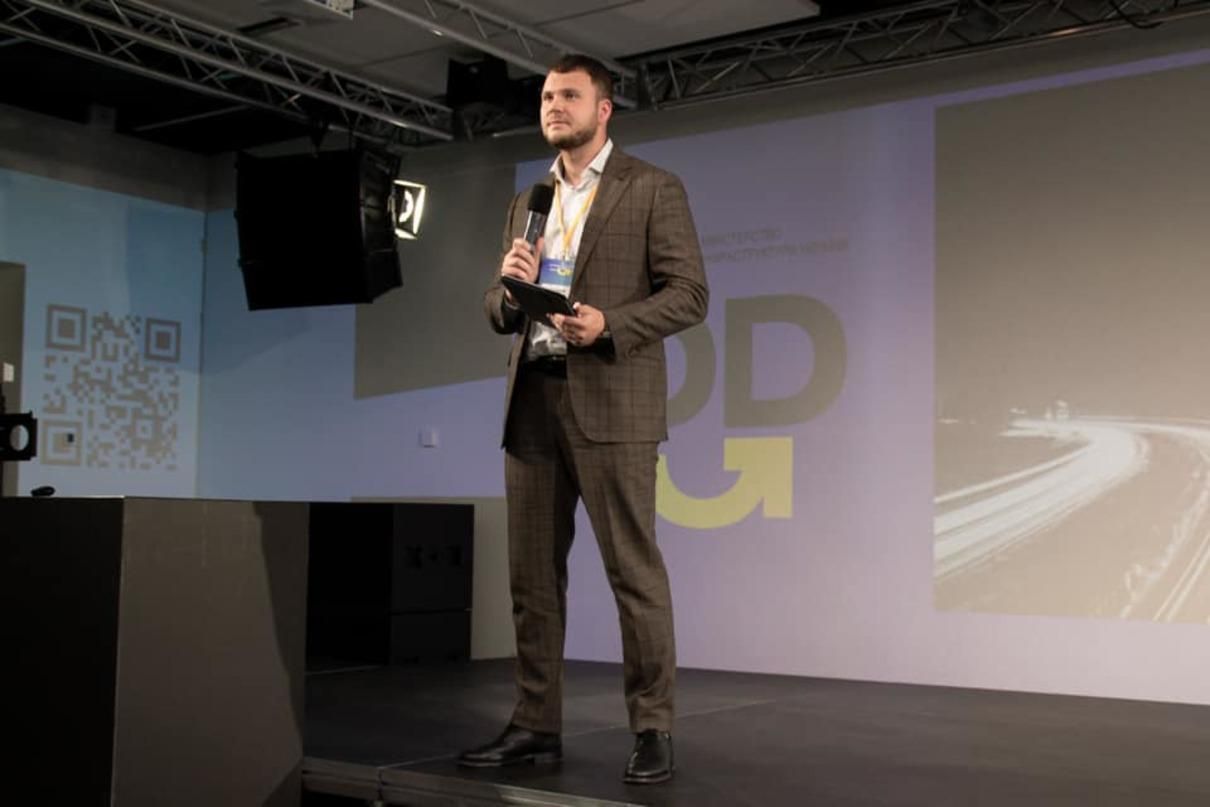 Владислав Криклій звільнений з посади міністра інфраструктури Владислав Криклій звільнений з посади міністра інфраструктури