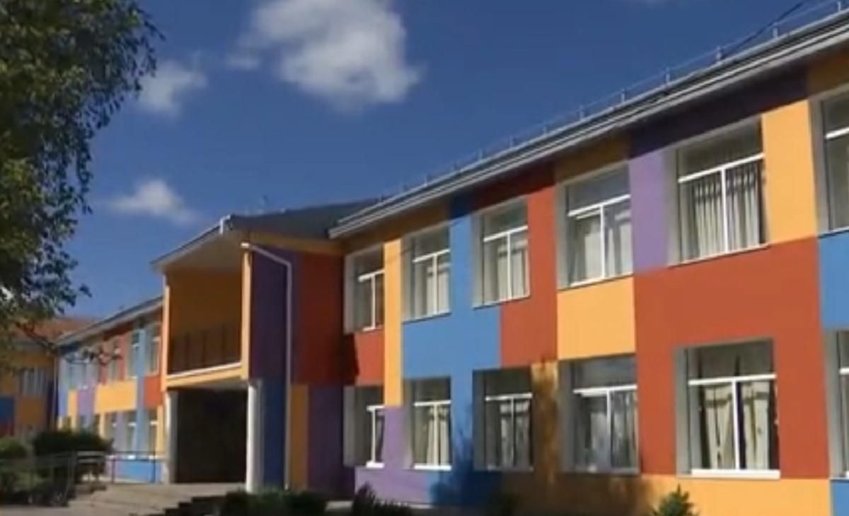 Вчителька на Львівщині погрожувала школяру ножем: деталі Вчителька на Львівщині погрожувала школяру ножем: деталі