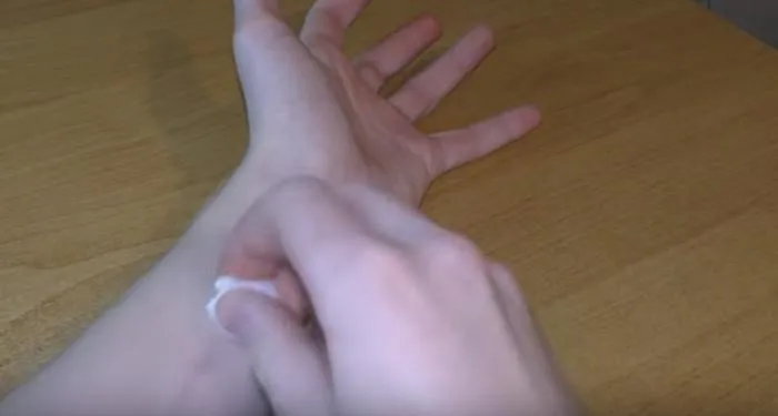 Ліки при укусі комах Ліки при укусі комах