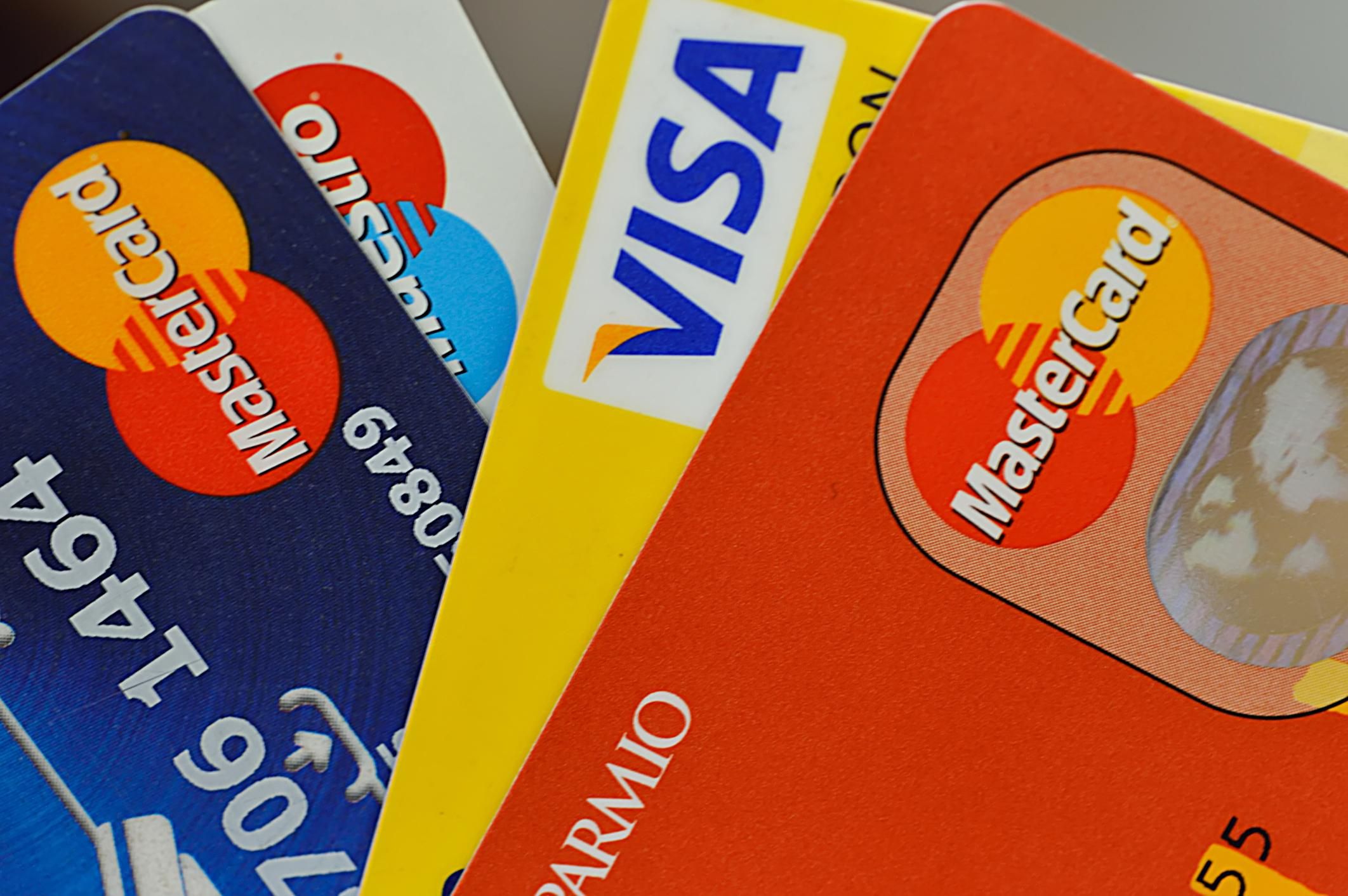 Зниження міжбанківської комісії від Visa та Mastercard