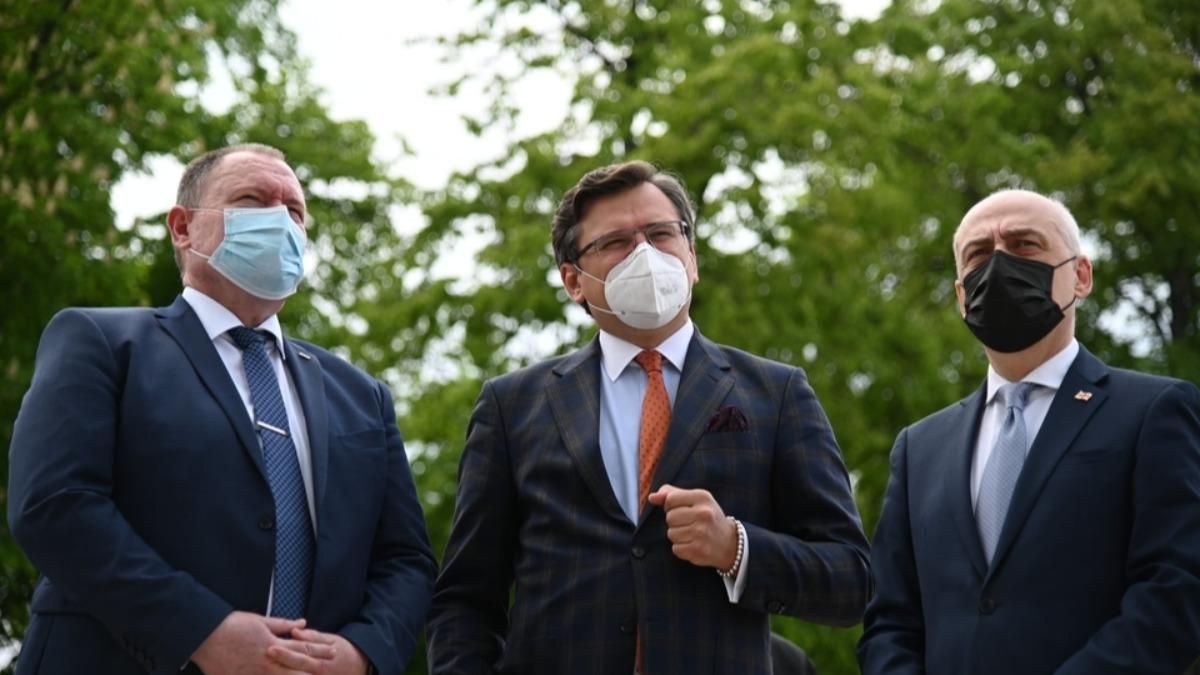 В ЕС отреагировали на Ассоциированное трио Украины, Грузии и Молдовы В ЕС отреагировали на Ассоциированное трио Украины, Грузии и Молдовы