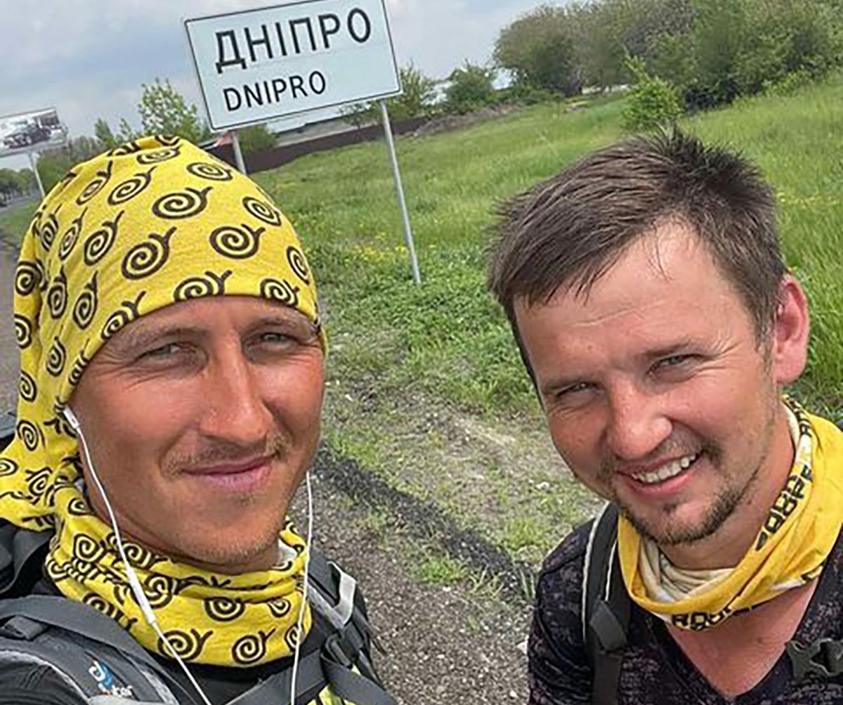 Днепряне шли пешком из Львова в Днепр более 900 километров