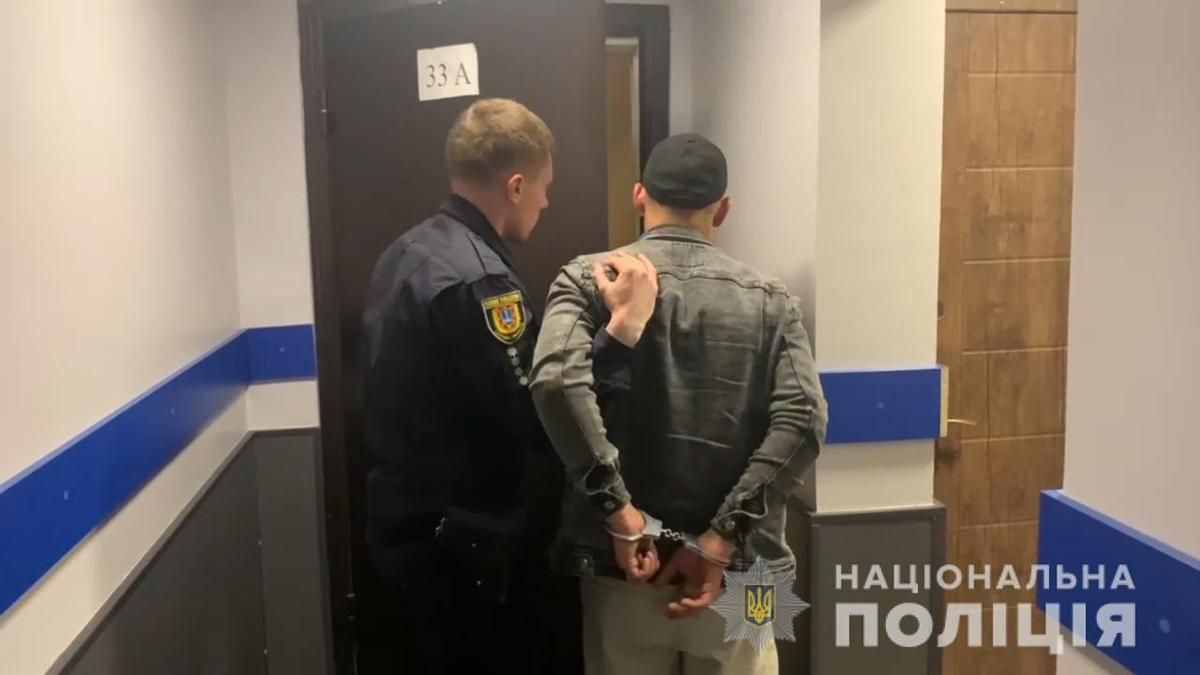 В Одессе преступники похитили парня и требовали 2,5 тысячи долларов