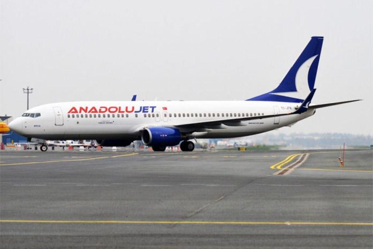 AnadoluJet приостановит полеты в Одессу