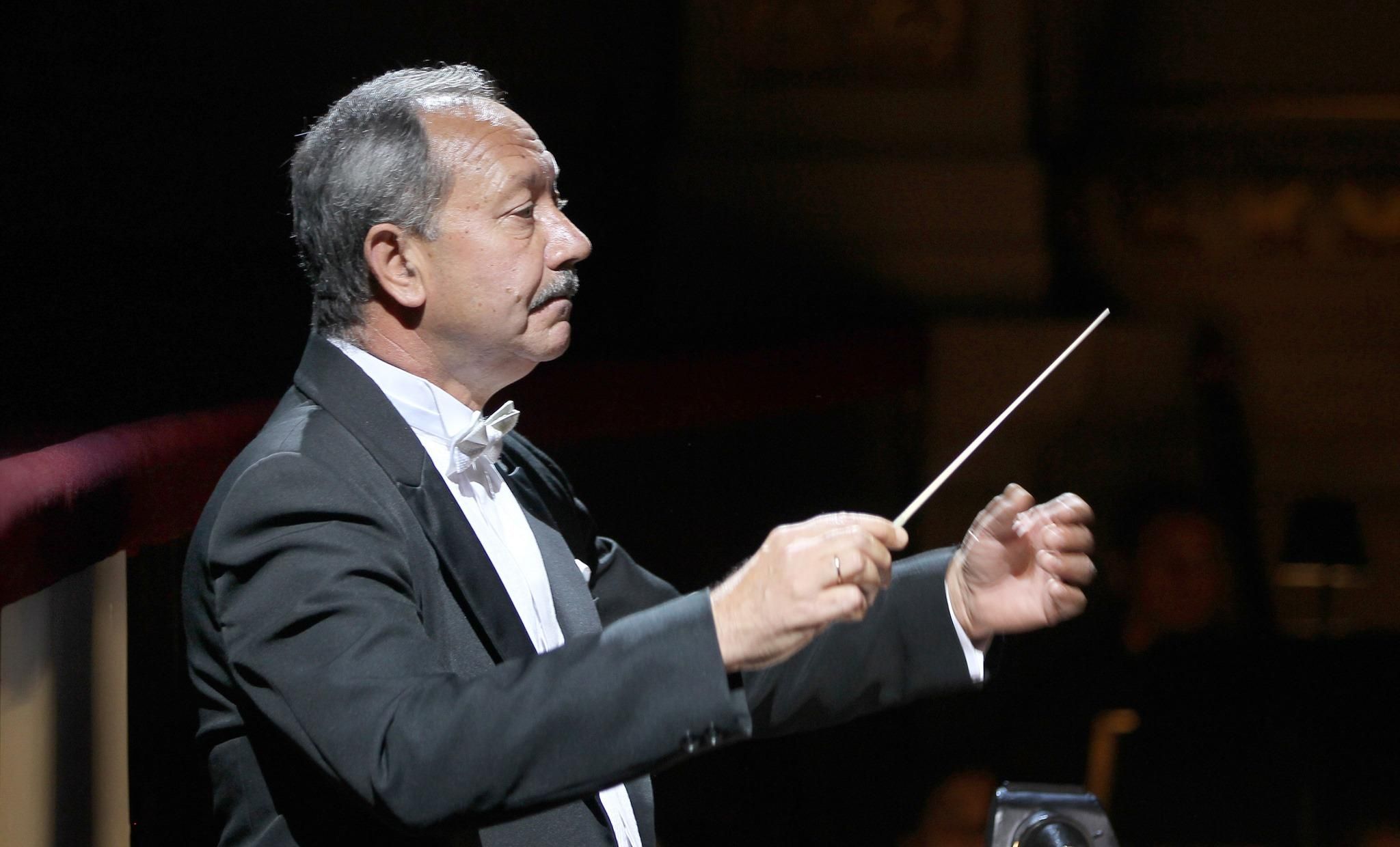 Во Львове умер Михаил Дутчак - бывший главный дирижер Львовской оперы Во Львове умер Михаил Дутчак - бывший главный дирижер Львовской оперы