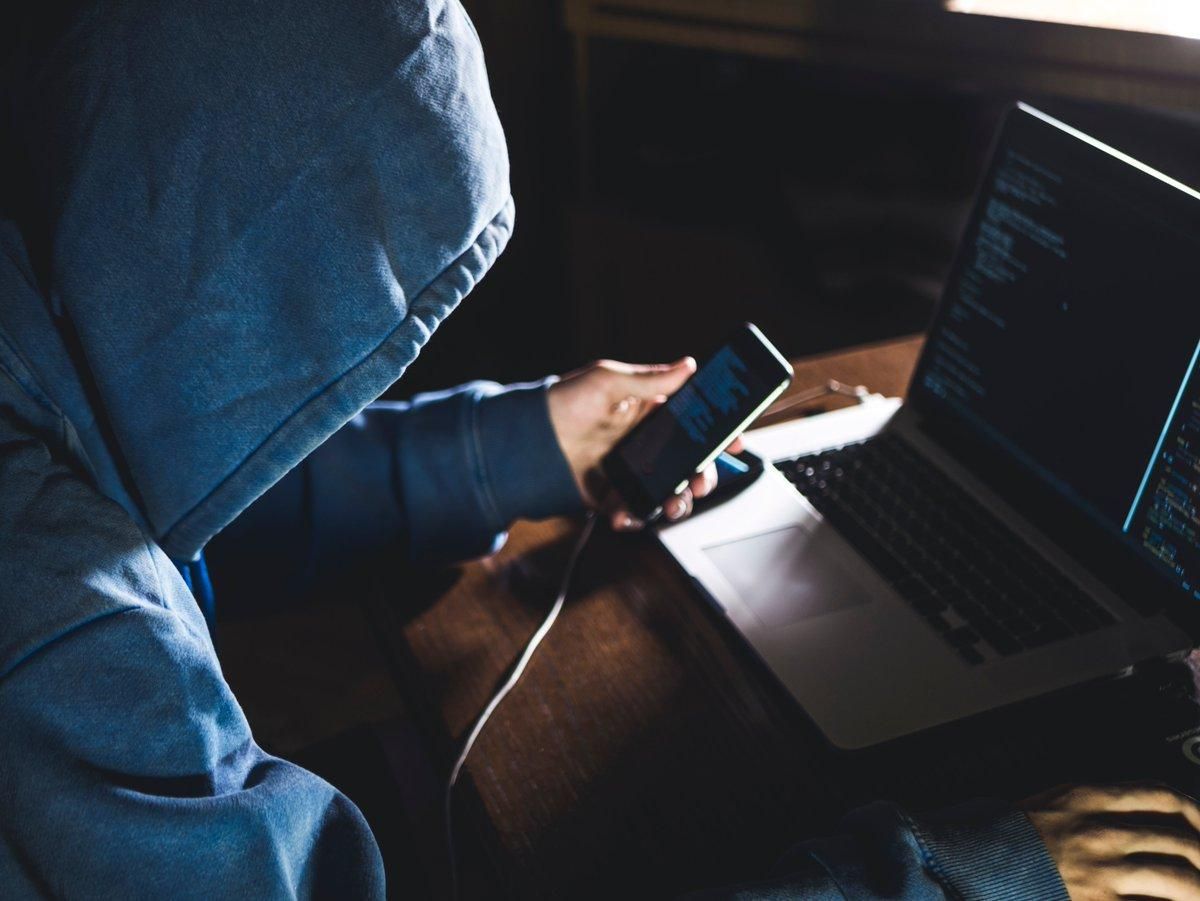 ЗНО 2021: у мережі шахраї продають фейкові відповіді ЗНО 2021: у мережі шахраї продають фейкові відповіді