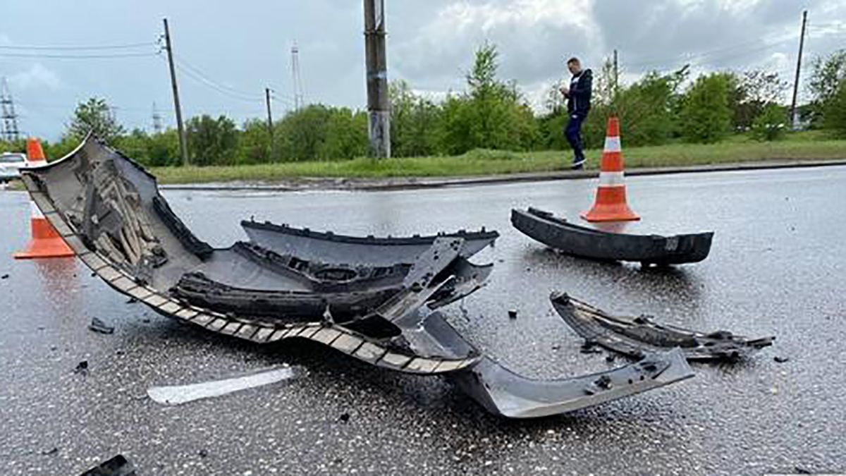 У Кривому Розі трапилася потрійна ДТП: постраждала дитина – фото