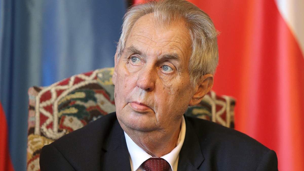 Вибухи у Врбетіце: секретна доповідь пролежала у Земана 10 днів Вибухи у Врбетіце: секретна доповідь пролежала у Земана 10 днів