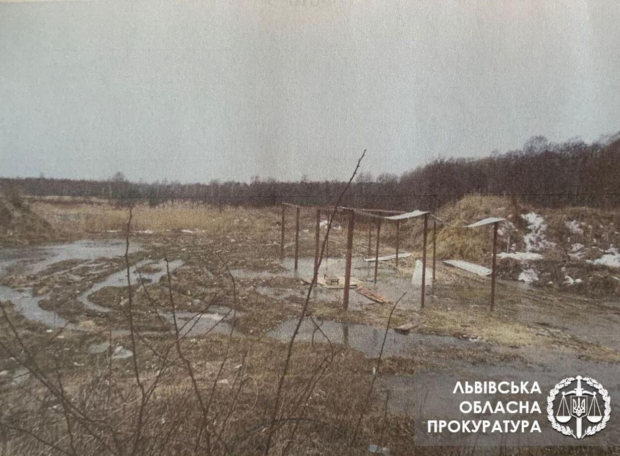 Львів'янин привласнив пів мільйона гривень під час реконструкції сміттєзвалища: фото Львів'янин привласнив пів мільйона гривень під час реконструкції сміттєзвалища: фото