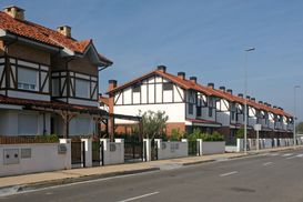 Города-призраки: удивительные истории и фото покинутой архитектуры 