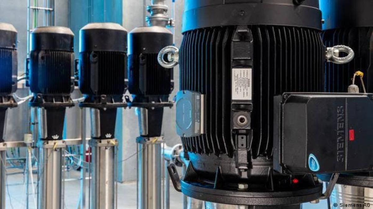 Прокуратура розслідує ввезення європейської техніки в Крим Прокуратура розслідує ввезення європейської техніки в Крим