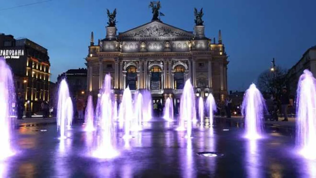 Найкрасивіші місця Львова для вдалої фотосесії: підбірка цікавих ідей Найкрасивіші місця Львова для вдалої фотосесії: підбірка цікавих ідей