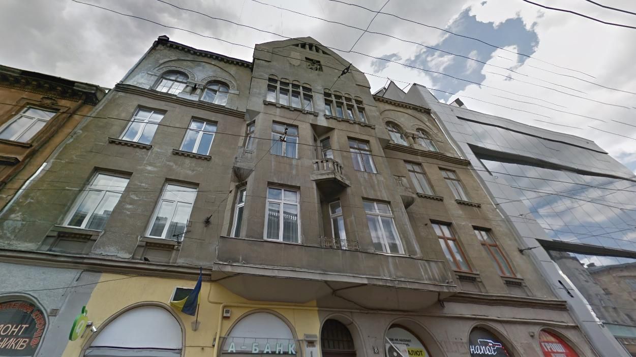 За обвалений на голову фасад у Львові відсудили 500 тисяч 