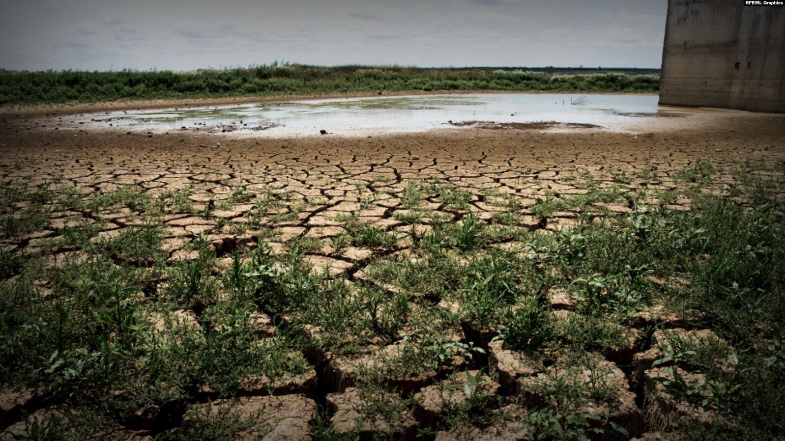 Окупанти пробурили перші свердловини в Азовському морі Окупанти пробурили перші свердловини в Азовському морі