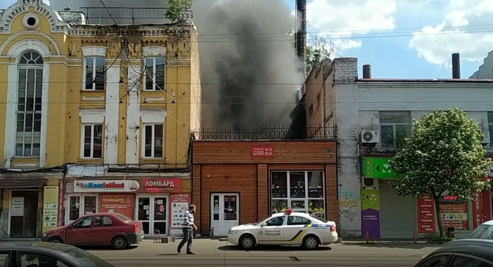 Пожар в Киеве на Жилянской 22 мая 2021: видео