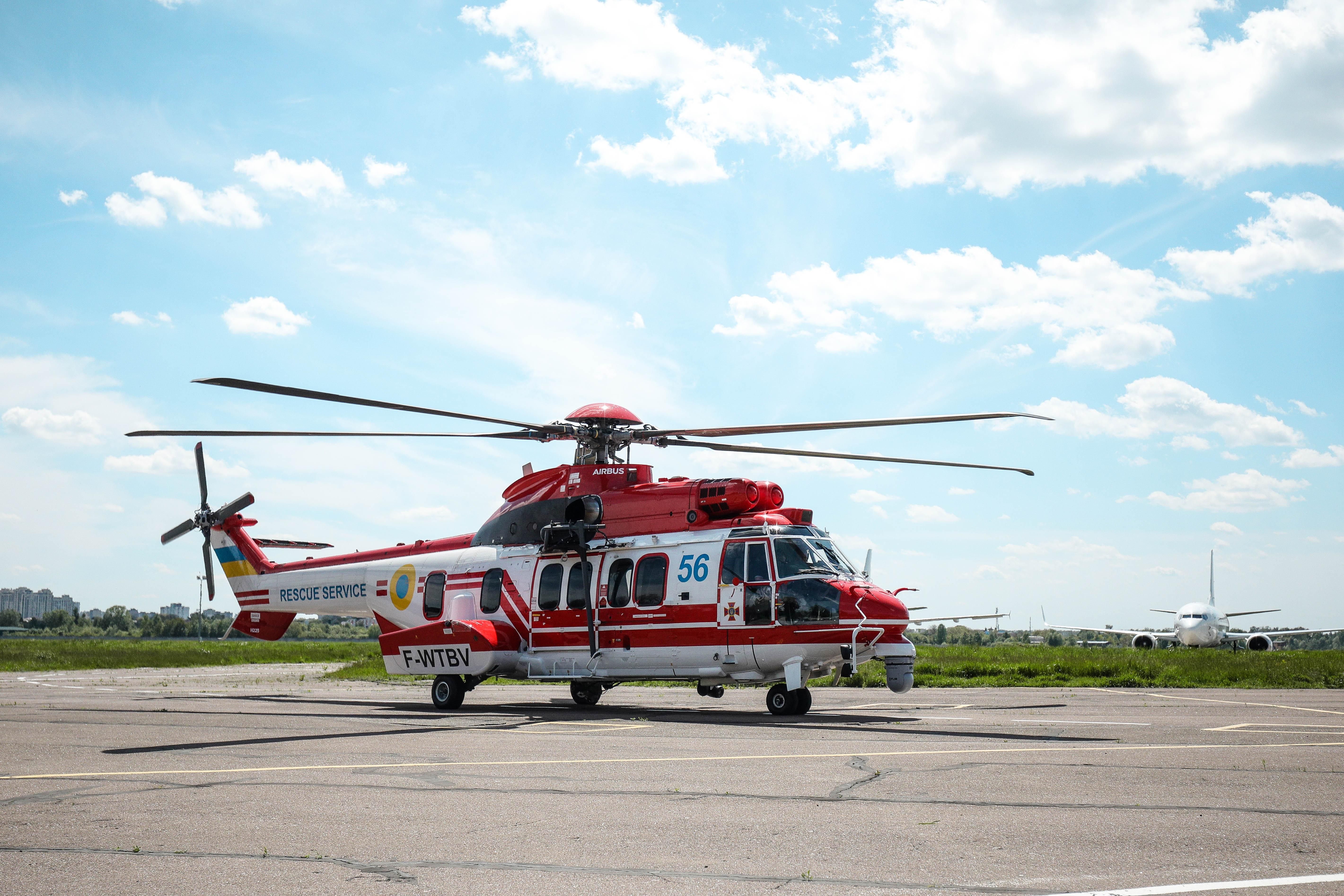 Франція передала Україні шостий гелікоптер Airbus Франція передала Україні шостий гелікоптер Airbus