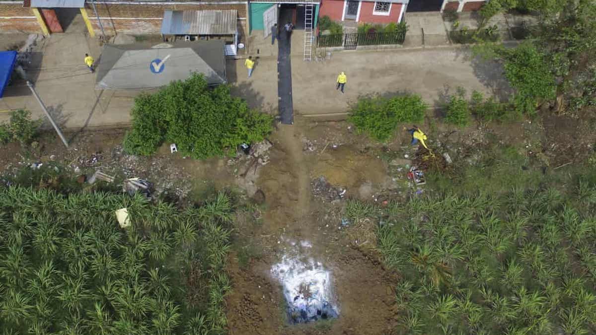 Бывший коп в Сальвадоре убил и закопал возле своего дома десятки людей