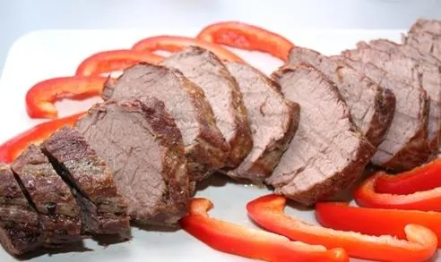 Запечене м'ясо самостйно Запечене м'ясо самостйно