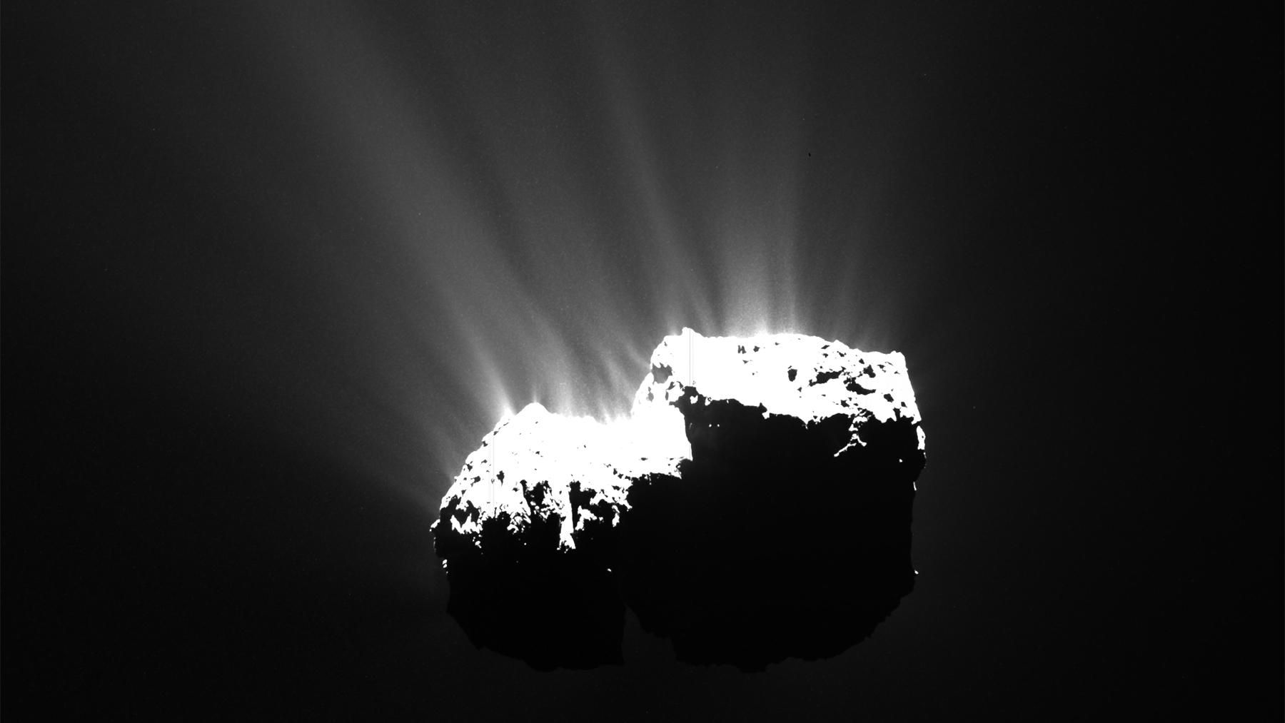 Подборка фотографий комет из космоса