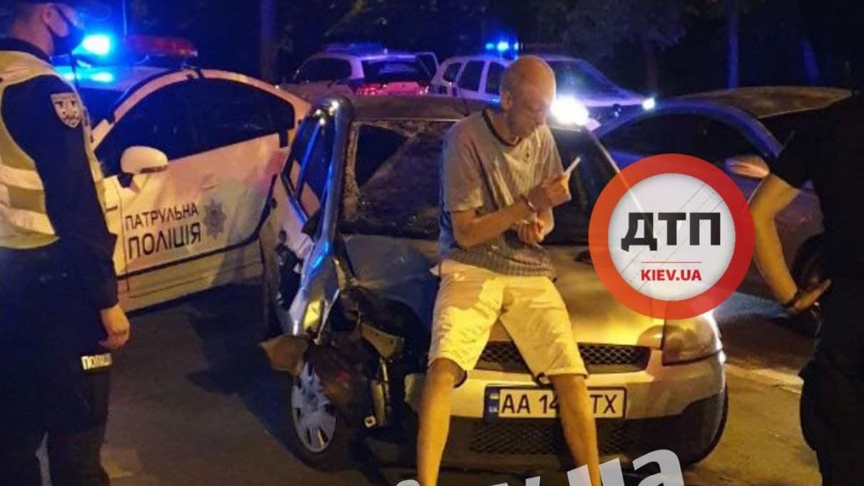 Смертельное ДТП в Голосеевском районе Киева: пьяный водитель на пешеходном переходе сбил женщину