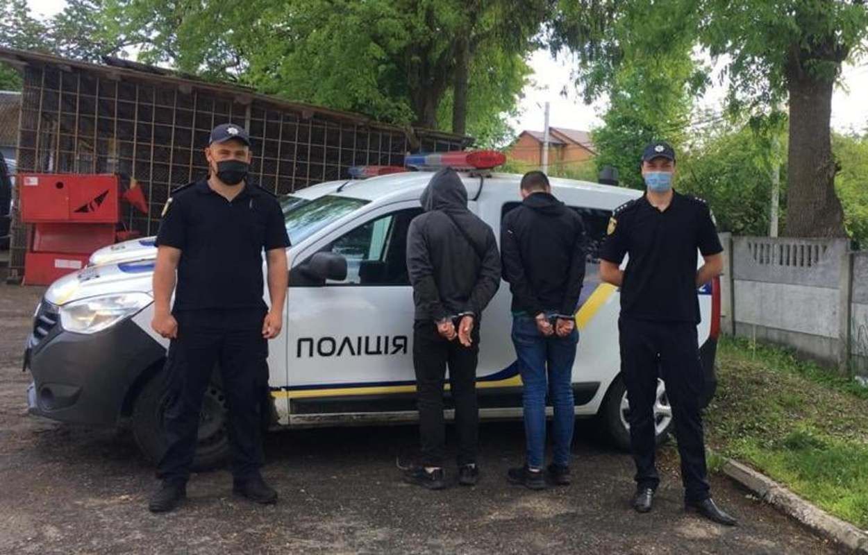 На Львовщине мошенники под видом медиков выманивали у людей деньги на операции для родных: фото На Львовщине мошенники под видом медиков выманивали у людей деньги на операции для родных: фото