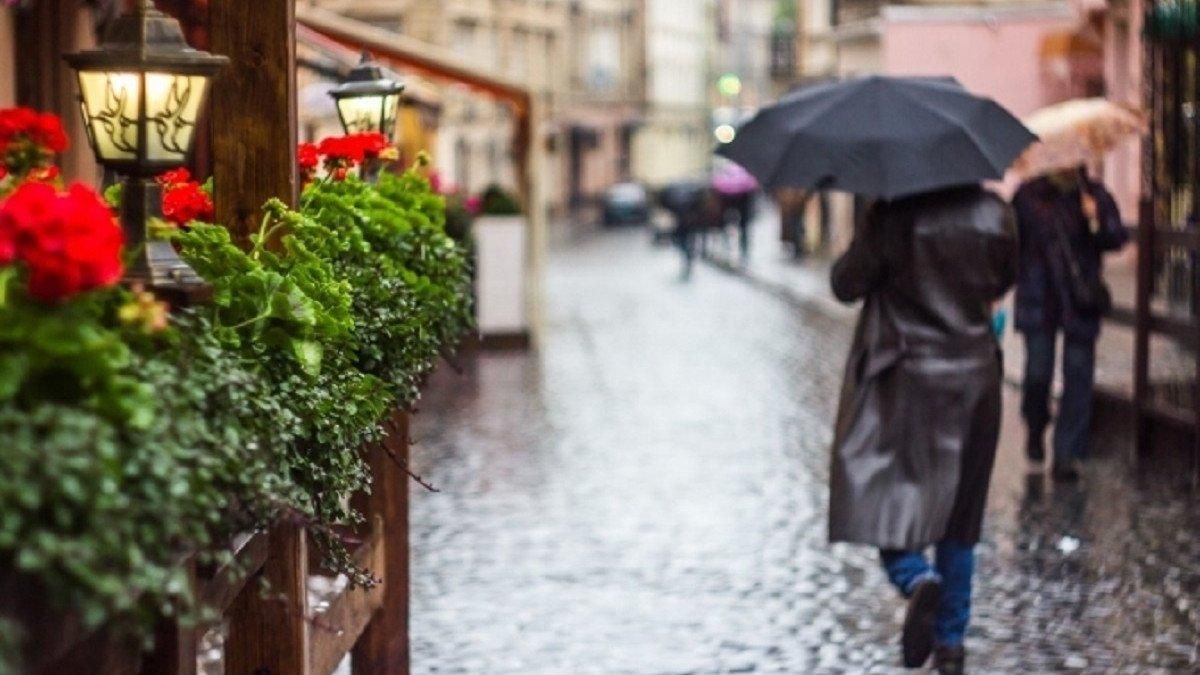 В конце мая в Украине идут мощные грозы В конце мая в Украине идут мощные грозы