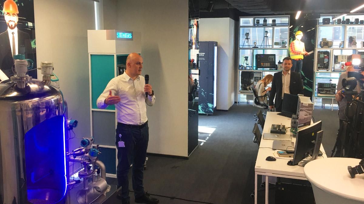 Новий підхід до навчання співробітників: у столиці відкрився новий Центр компетенції Siemens Новий підхід до навчання співробітників: у столиці відкрився новий Центр компетенції Siemens