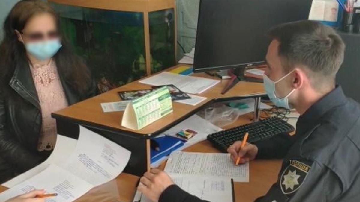 На Киевщине старшие девочки избили 13-летнюю знакомую: видео На Киевщине старшие девочки избили 13-летнюю знакомую: видео