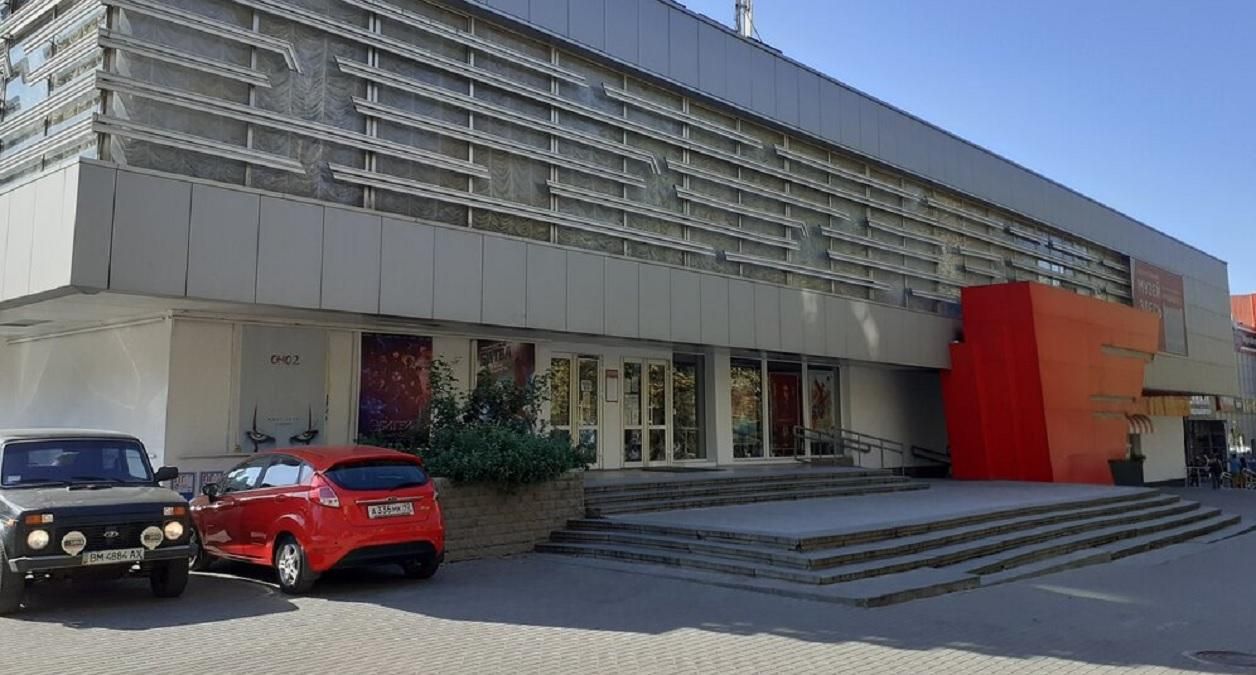 В Севастополе сорвали показ пропагандистской Ополченочкы В Севастополе сорвали показ пропагандистской Ополченочкы