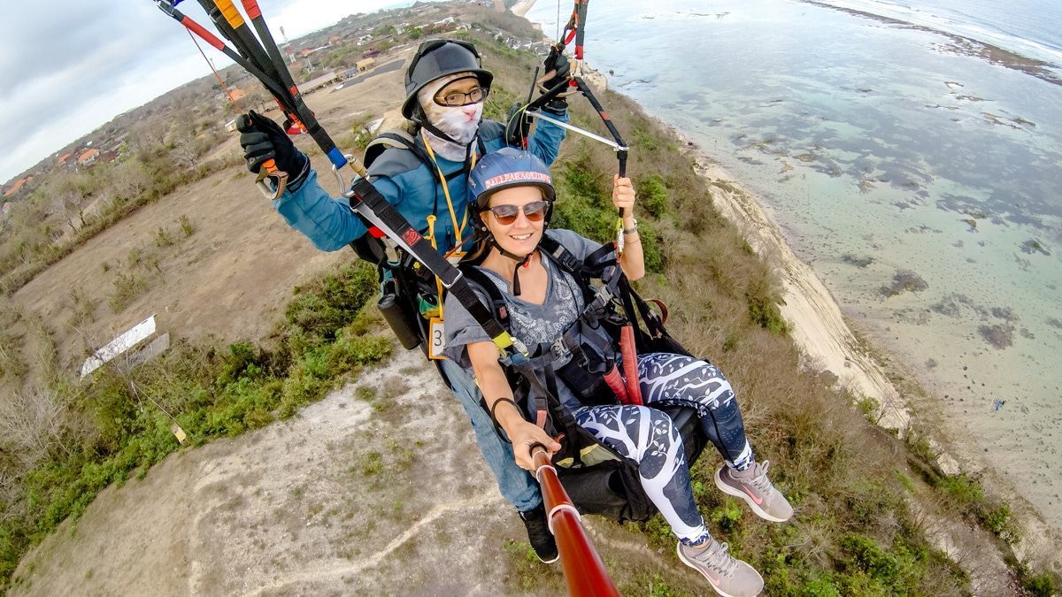 Полеты на параплане в Миргороде в Донецкой области: детали Полеты на параплане в Миргороде в Донецкой области: детали