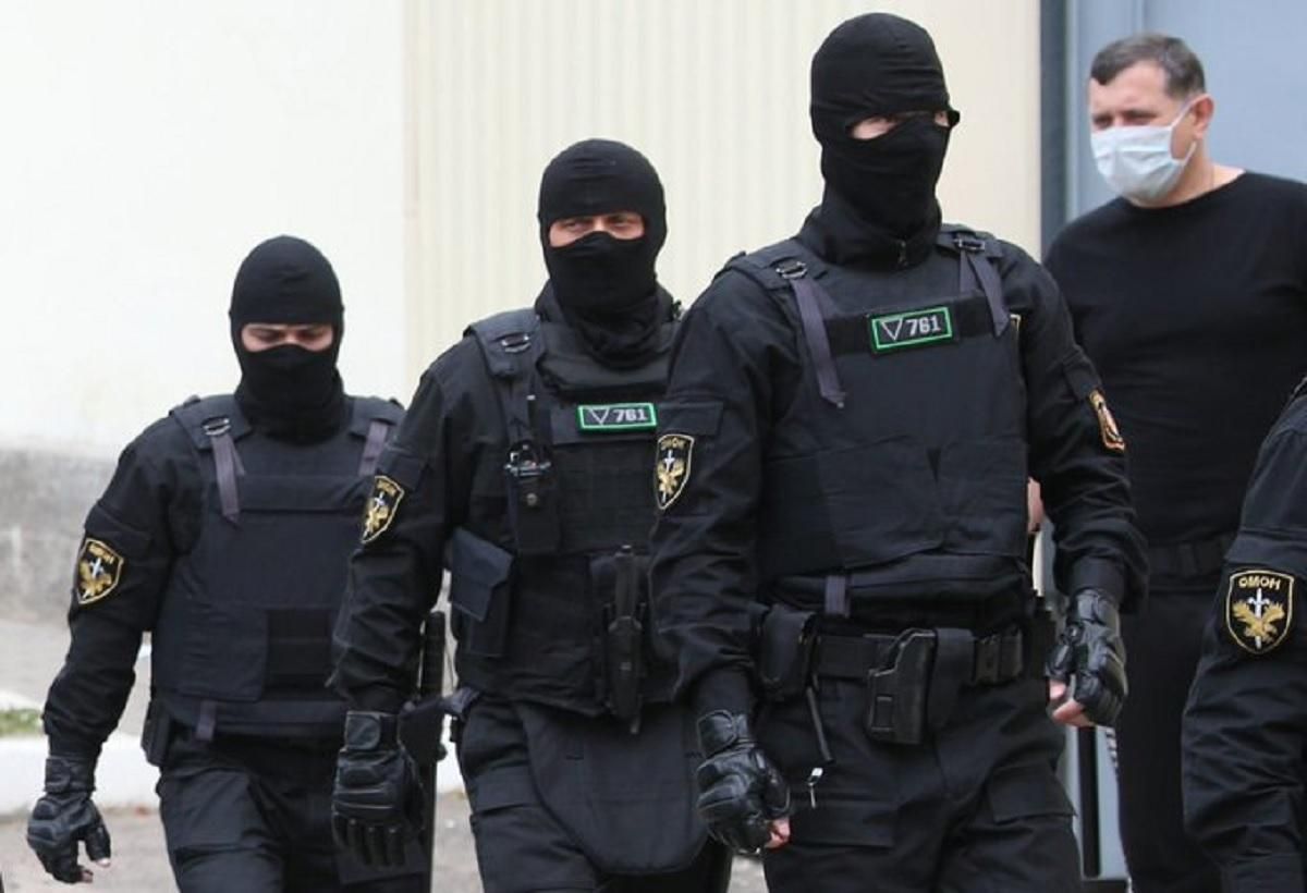 В Беларуси силовики 5 дней издевались над пенсионерки: детали В Беларуси силовики 5 дней издевались над пенсионерки: детали