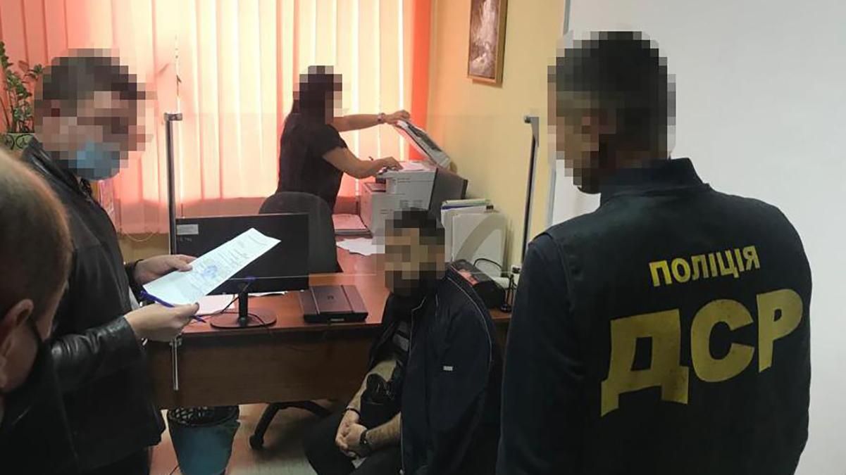 После санкций СНБО 10 криминальных авторитетов выдворили из Украины После санкций СНБО 10 криминальных авторитетов выдворили из Украины