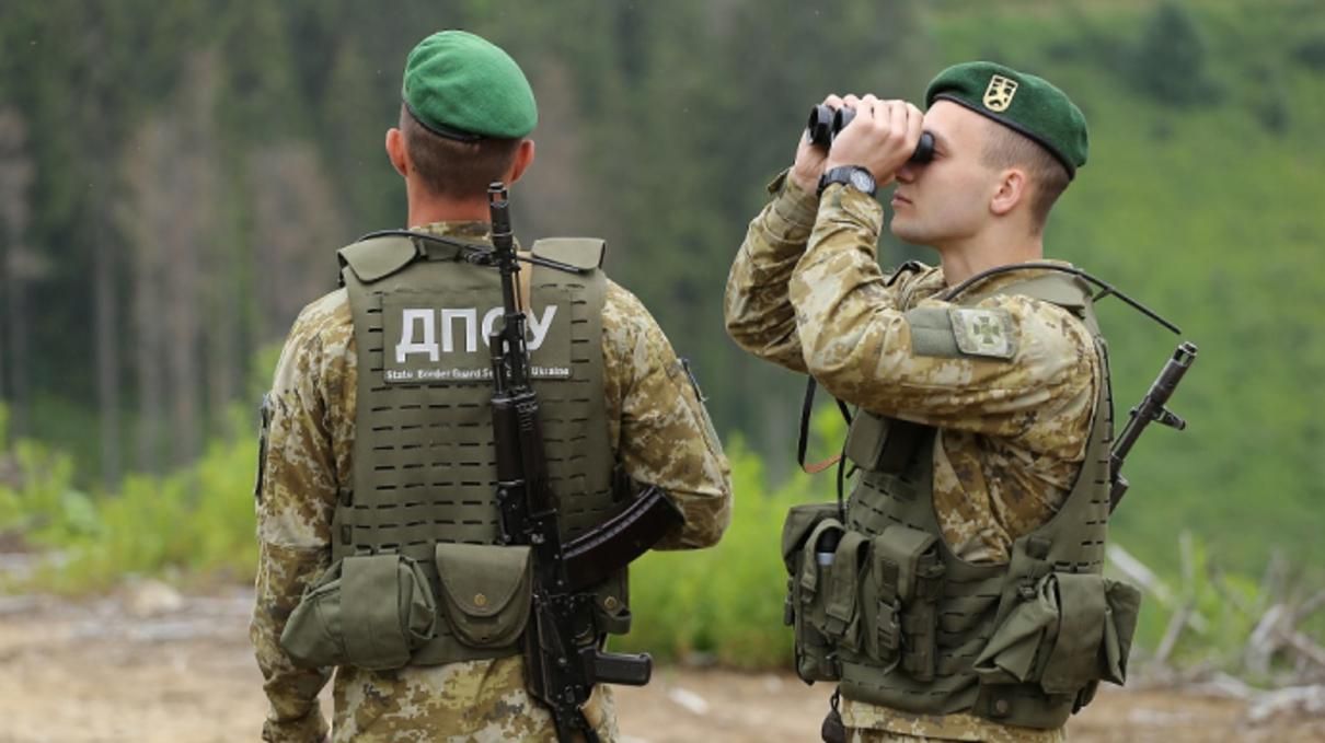Пограничники усиленно охраняют границу с Россией и Беларусью