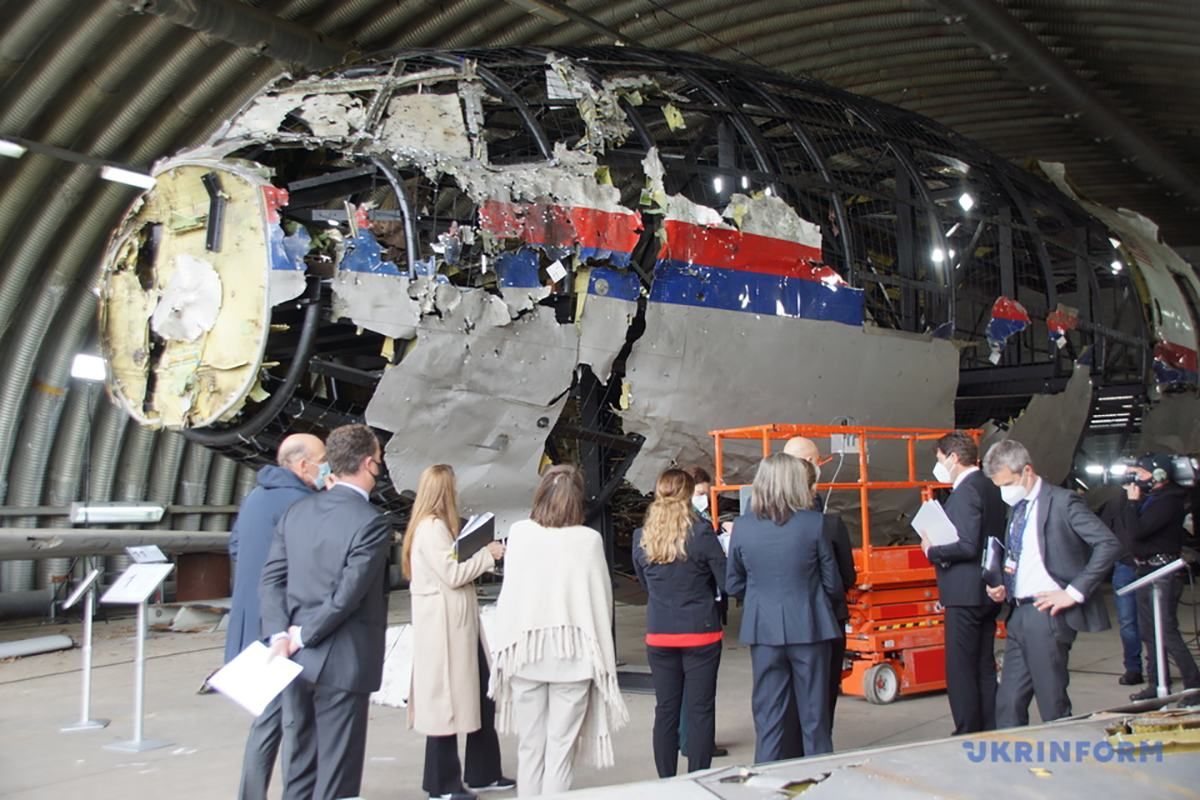 Суд Нідерландів завершив попередні слухання в справі MH17