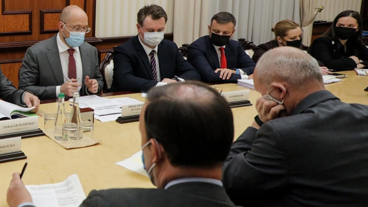 Шмигаль провів переговори з послами ЄС, США та Великої Британії Шмигаль провів переговори з послами ЄС, США та Великої Британії