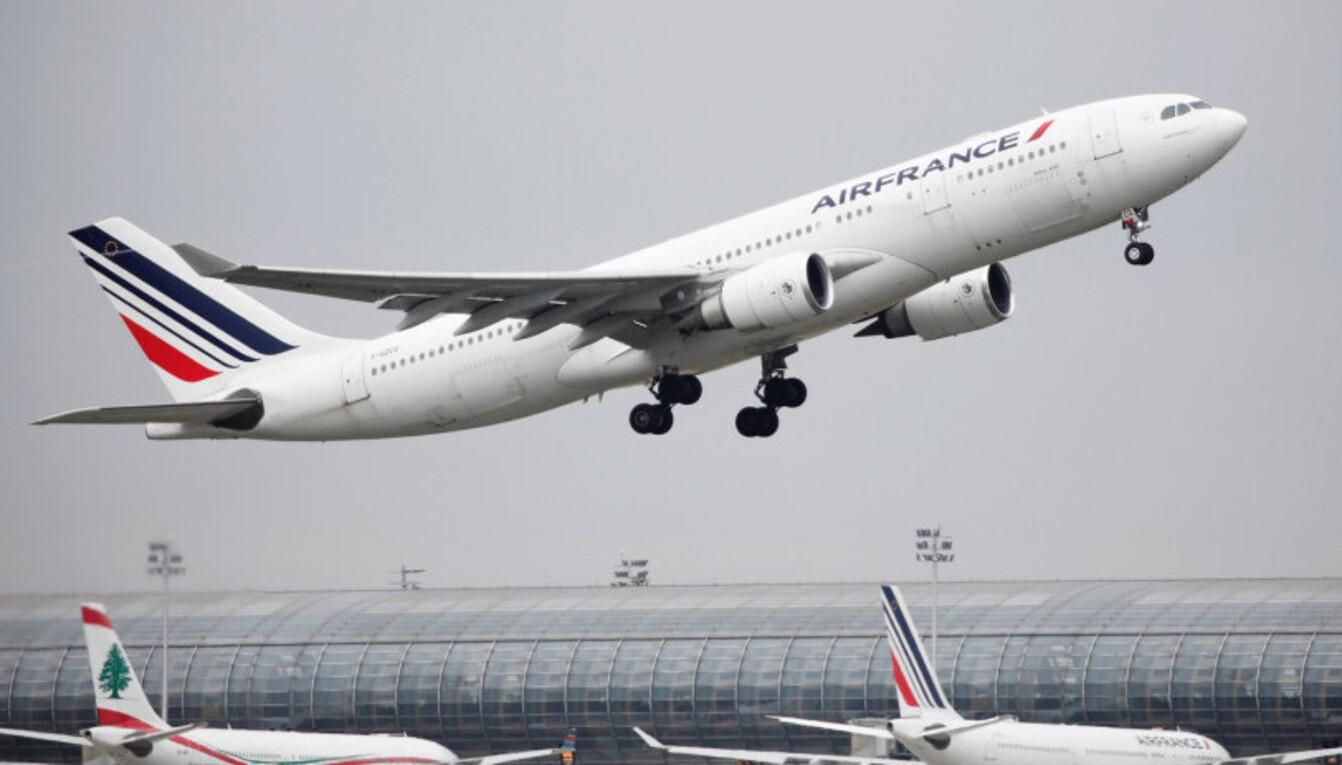 AirFrance решила обходить Беларусь: Россия не пустила их самолет