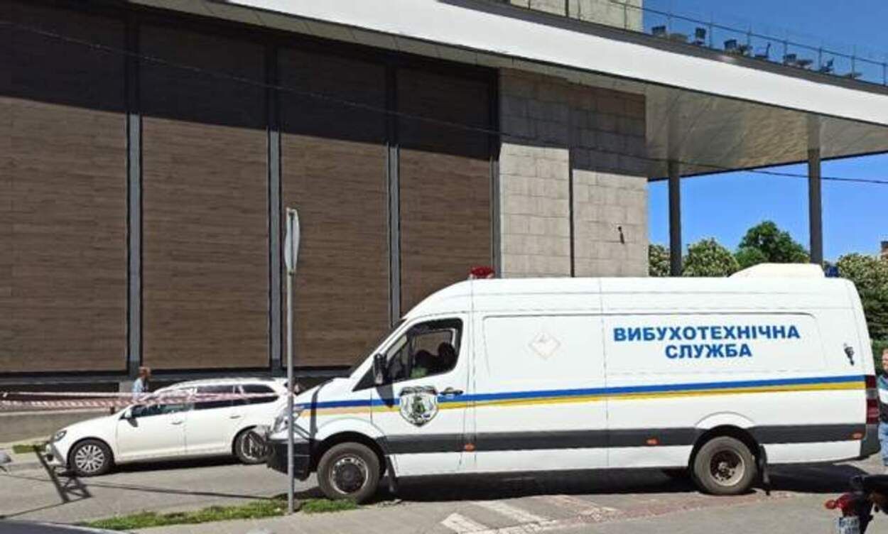 ТРЦ Forum Lviv замінували з Росії: правоохоронці проводять розслідування