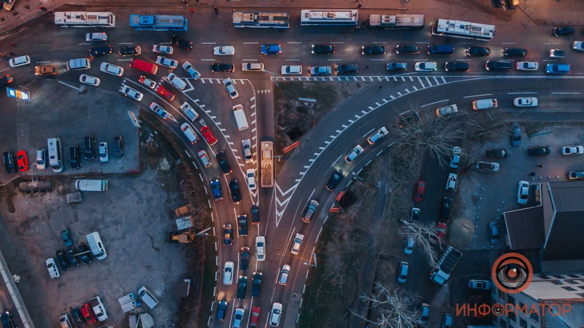 У Дніпрі величезні затори 27 травня 2021 через приїзд Шмигаля