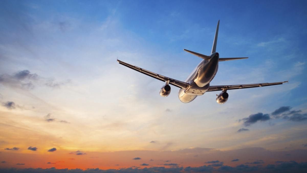 Україна закриває небо для білоруських літаків Україна закриває небо для білоруських літаків