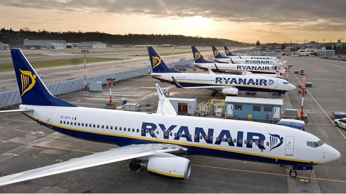 Литва, Польща і ФБР почали розслідування посадки літака у Білорусі Литва, Польща і ФБР почали розслідування посадки літака у Білорусі