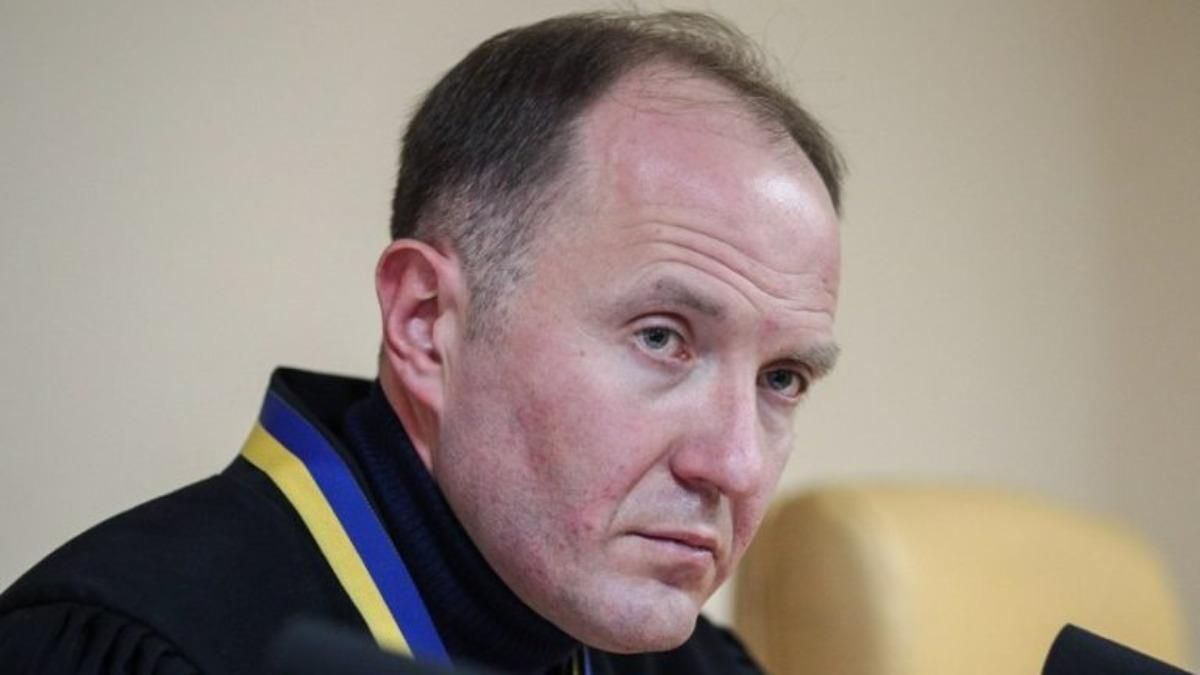 Судью, который отмазал Констанинову за пьяное вождение, освободили Судью, который отмазал Констанинову за пьяное вождение, освободили