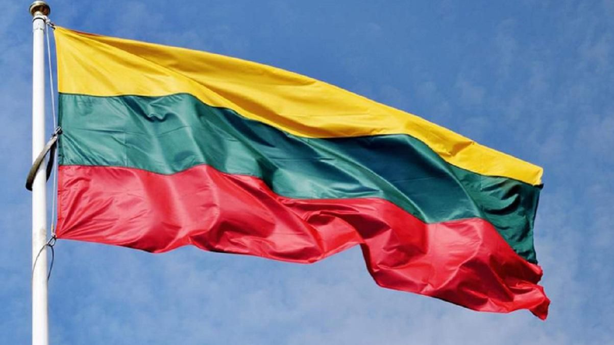 Литва висилає 2 білоруських дипломатів у знак солідарності з Латвією 