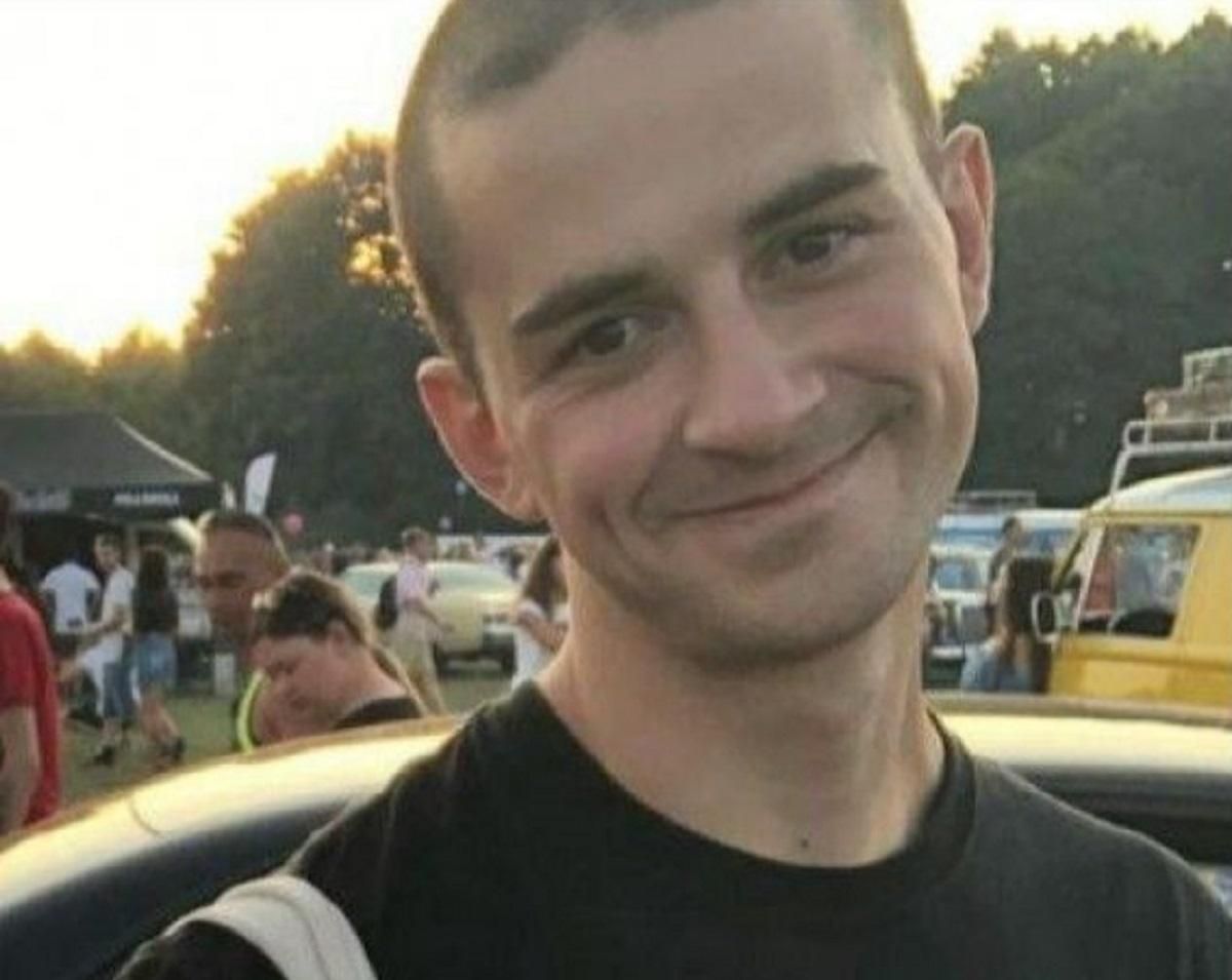 У Білорусі чоловіка хочуть засудити за футболку У Білорусі чоловіка хочуть засудити за футболку