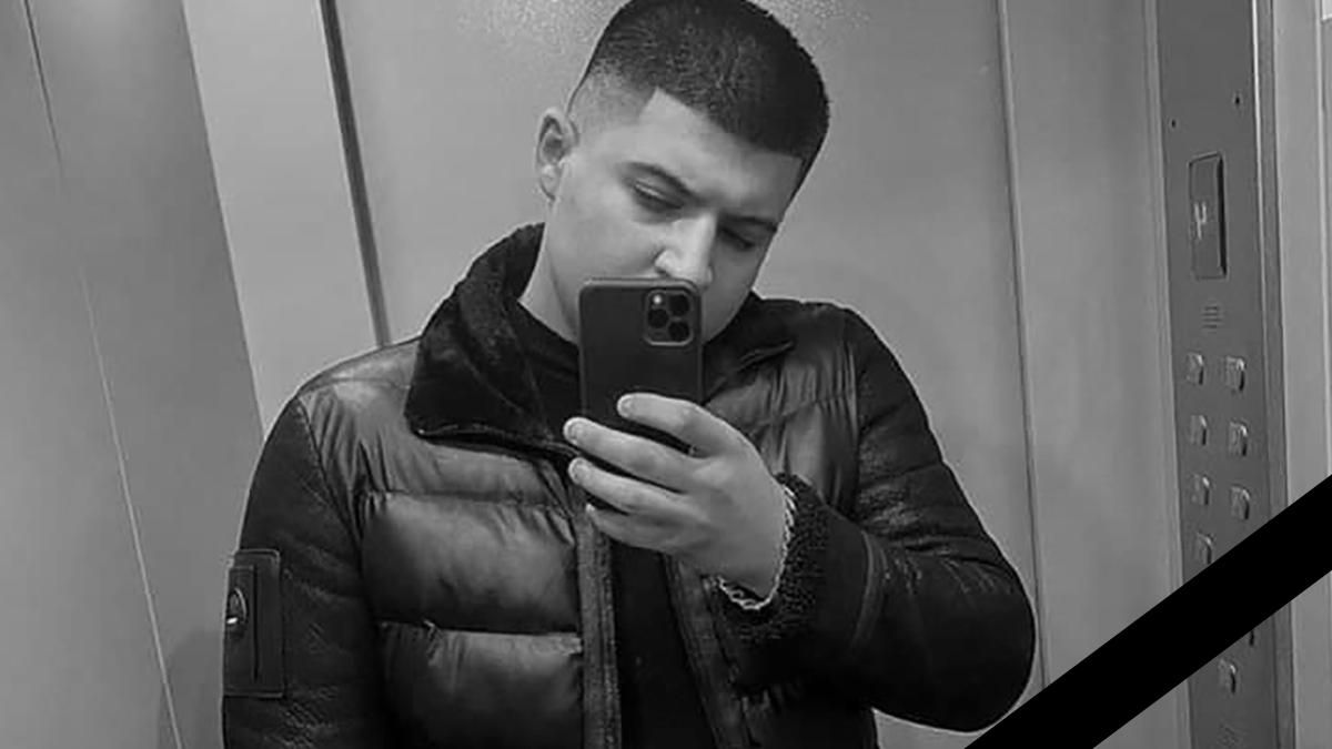 У Росії в лікарні помер юнак, якому вистрелив у голову поліцейський У Росії в лікарні помер юнак, якому вистрелив у голову поліцейський