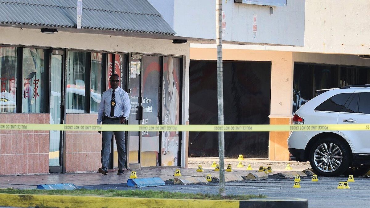 В США расстреляли посетителей ночного клуба: 20 раненых, 2 погибших